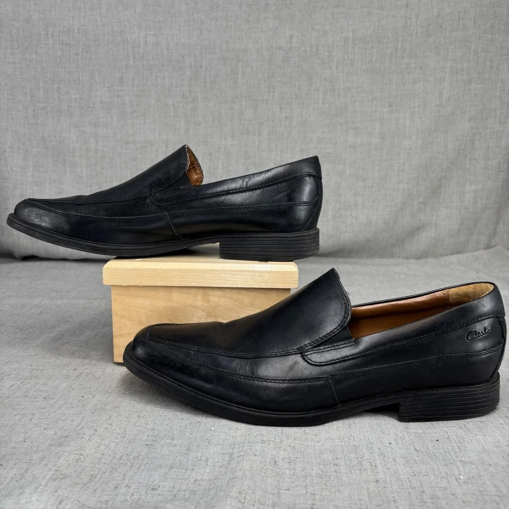 Clarks Tilden Free Loafer Black Leather Slip On‎ Dress Shoes Men's Size 10